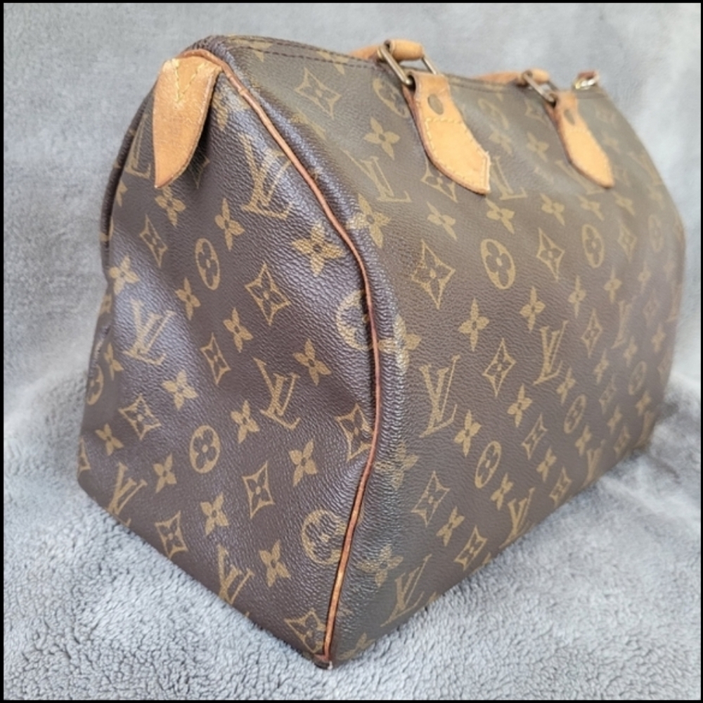 Vintage Louis Vuitton Speedy 30